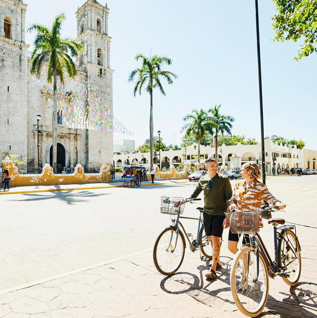 A couple with bikes on vacation
