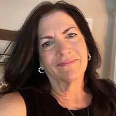 Jaime Levine (Vradenburg), travel advisor